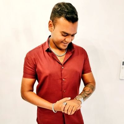 Profile Picture of Jeff Rollins (@HeartsJeff) on Twitter