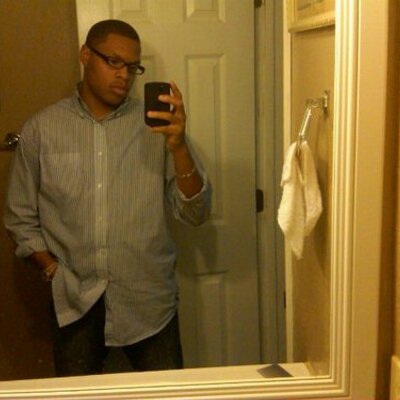 Profile Picture of Ken Stapleton (@prettyboiken23) on Twitter