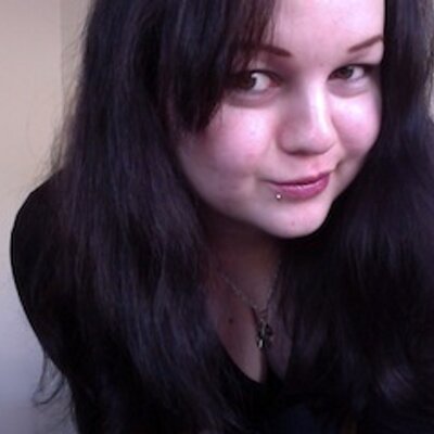 Profile Picture of Amy Lewin (@amylewinning) on Twitter