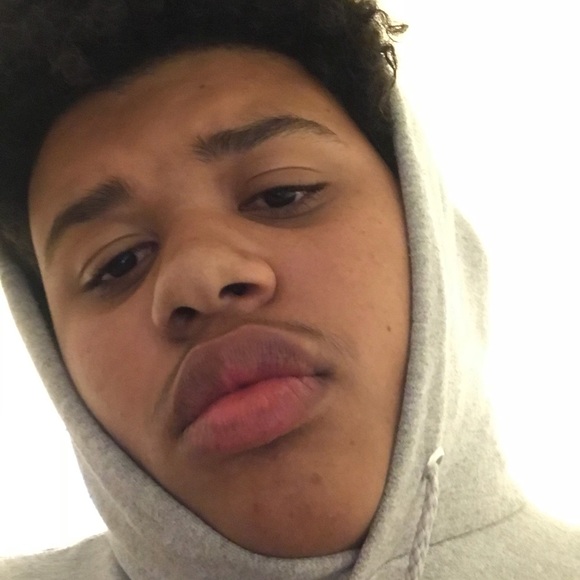 Profile Picture of Jon Juneau (@itsjuneau) on Poshmark