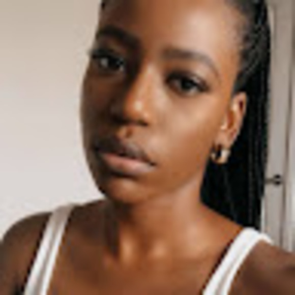 Profile Picture of Kim Leandre (@k_leandre) on Poshmark