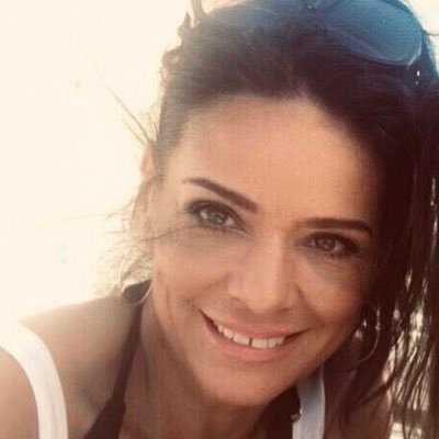 Vicky Maria Woods - Twitter Profile Picture of Vicky Maria Woods (@VickyTranthem) on Twitter