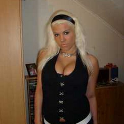 Profile Picture of Yvonne Potts (@yvonne100r) on Twitter