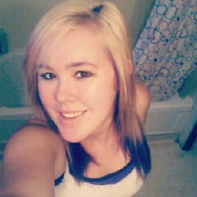 Profile Picture of Gabrielle Stevens (@malibubabii12) on Twitter