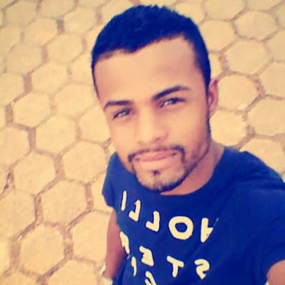 Profile Picture of Lucas Pereira (@lucassgt008) on Poshmark