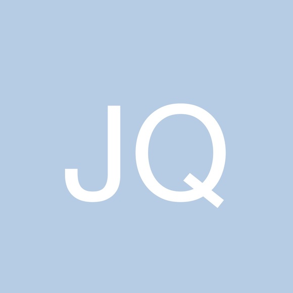 Profile Picture of Jennica Quast (@jmquast10) on Poshmark
