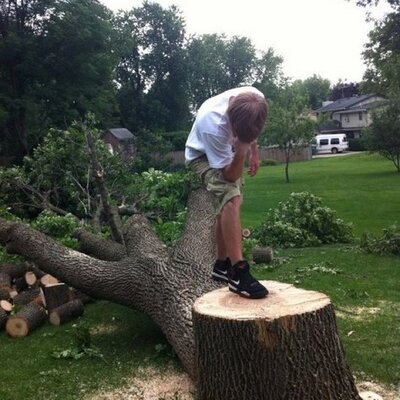 Profile Picture of Ryan Lowder (@pumpitlowder) on Twitter