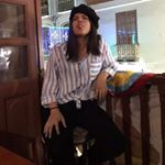 Profile Picture of Rosa María Ojeda (@lavieenrose.poems) on Instagram