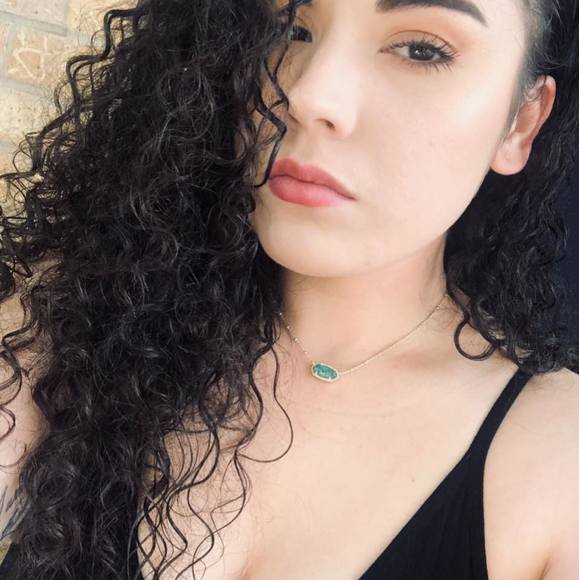 Profile Picture of Kayla Rongstad (@kaylarongstad) on Poshmark