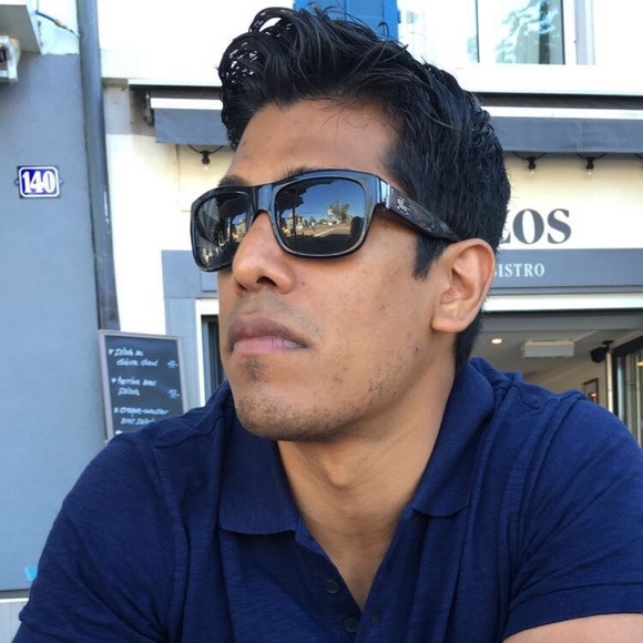Profile Picture of Mike Singh (@msingh060) on Poshmark