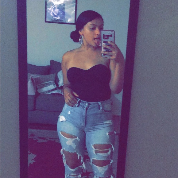 Profile Picture of Bianca Castillo (@biancacast267) on Poshmark