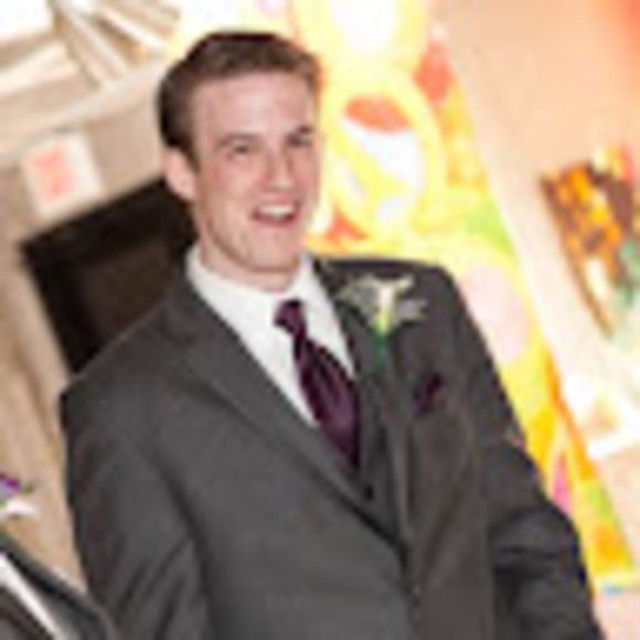 Profile Picture of Alex Hegedus (@alexhegedus) on Poshmark