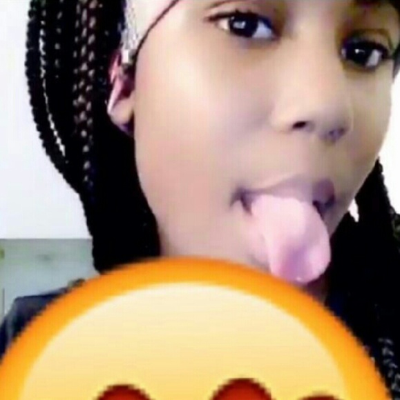 Profile Picture of Terrica Vincent (@terricadagoat) on Poshmark