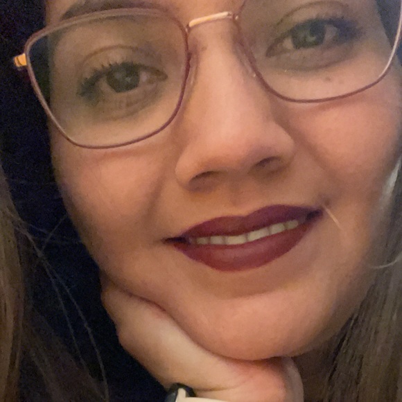 Profile Picture of Ramirez Isabel (@isa_ramlo_95) on Poshmark