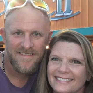 Profile Picture of Jason And Stephanie Coats (@thecoatsjasonandsteph) on Instagram