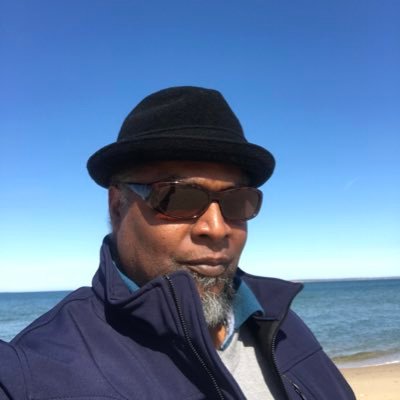 Profile Picture of Uncle Moon (@GeneHam96839314) on Twitter