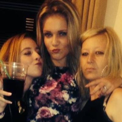 Profile Picture of Vickyness (@Vickyness2) on Twitter