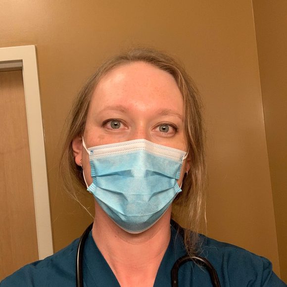 Profile Picture of Ashley Brunow (@ashleybrunow) on Poshmark