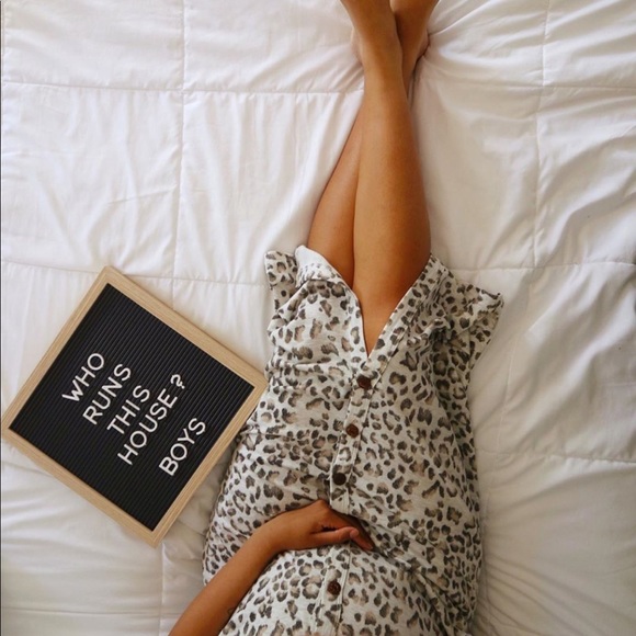 Ariana Briceno - Poshmark Profile Picture of Ariana Briceno (@ari2806) on Poshmark