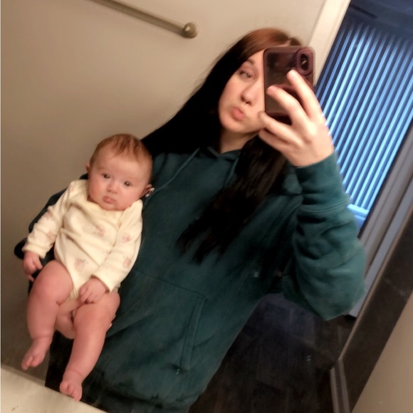 Profile Picture of Piper Kusler (@prkusler22) on Poshmark