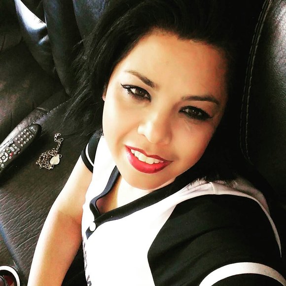 Profile Picture of Nadine Sanoski (@nadine_sanoski) on Poshmark