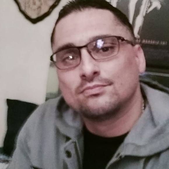 Profile Picture of Vinsanity Bogarin (@vinsanity_b) on Poshmark