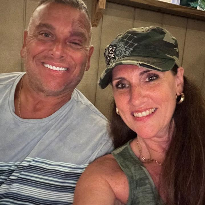 Stcarbone - Tiktok Profile Picture of Stcarbone (@stcarbone) on Tiktok