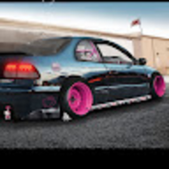 Profile Picture of Devan Lyerla (@devanusesh4xx) on Poshmark