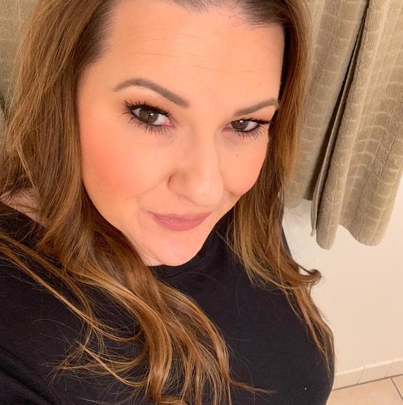 Profile Picture of Lucy Atamian (@latamain1) on Poshmark