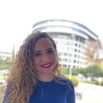 Profile Picture of Cristina Medina (@xtyme) on Twitter