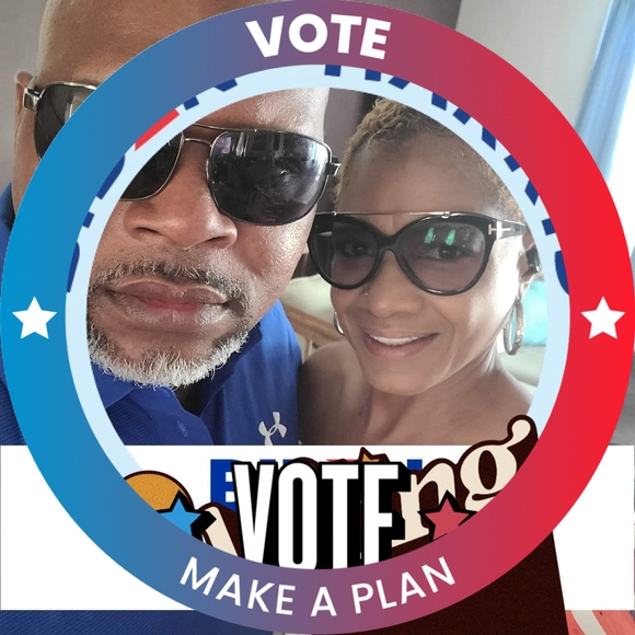 Profile Picture of Crystal Callender (@cmcallender1) on Poshmark