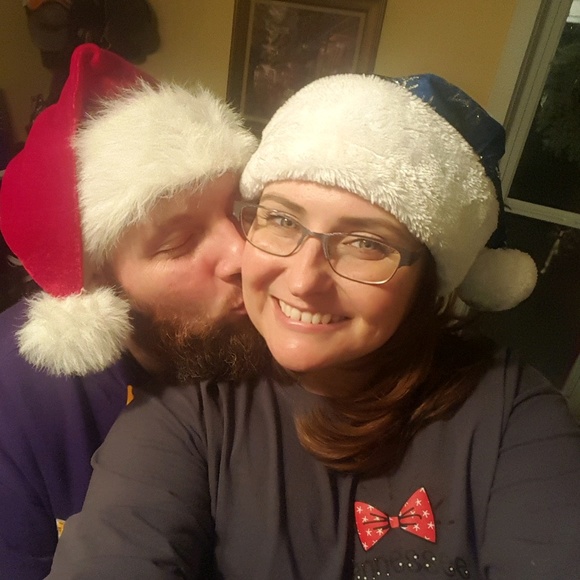 Profile Picture of Victoria Mccartt (@vmccartt) on Poshmark