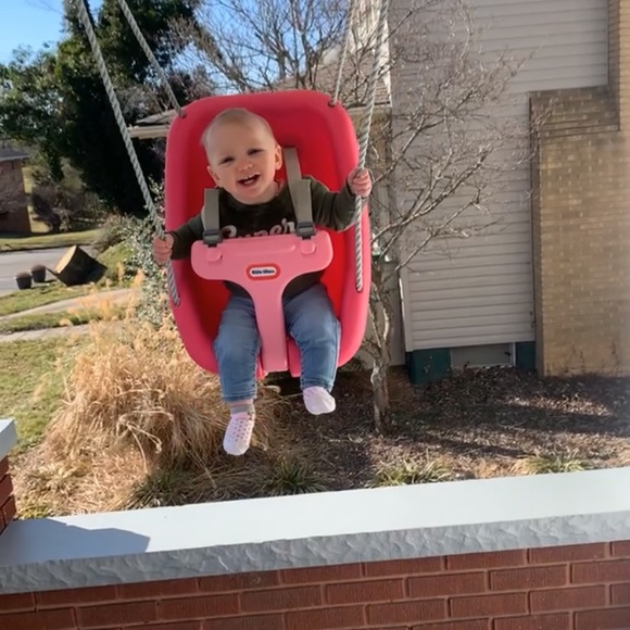 Profile Picture of Devin Darby (@devindarby) on Poshmark