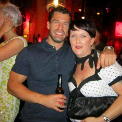 Profile Picture of Deborah Willett (@04_debbie) on Twitter
