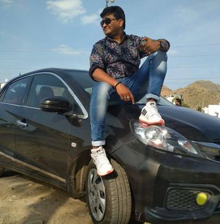 Profile Picture of Lucky Jain (@laxy.jain) on Facebook