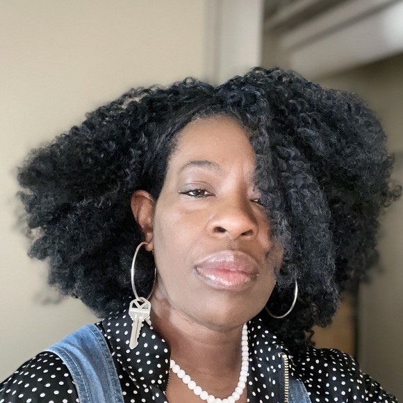 Profile Picture of Kimberly Acker-moorehead (@king1272023) on Poshmark
