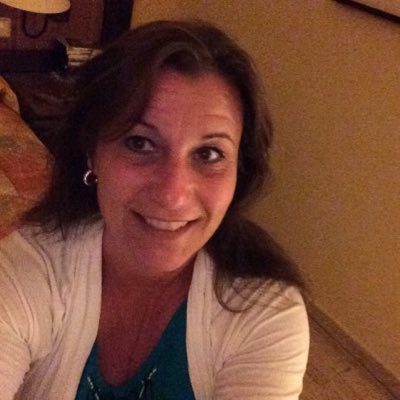 Profile Picture of Diane Walters (@dianewalters28) on Twitter