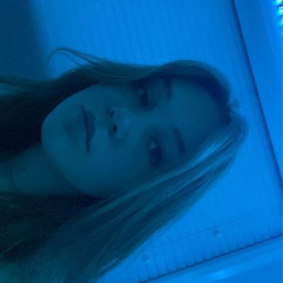 Profile Picture of Lara Collins (@laracollins2216) on Twitter