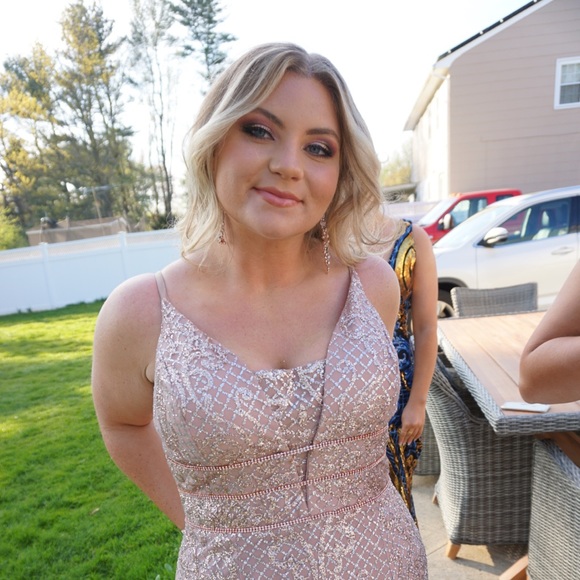 Profile Picture of Morgan Chudkowski (@morgan_0822) on Poshmark
