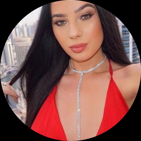 Profile Picture of Lisa Trace (@magrantbg8) on Poshmark