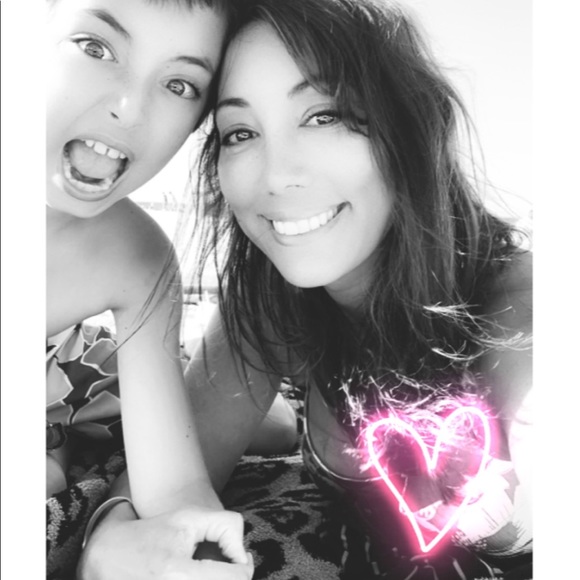 Profile Picture of Lisa Scarlatella (@lisascarlatella) on Poshmark