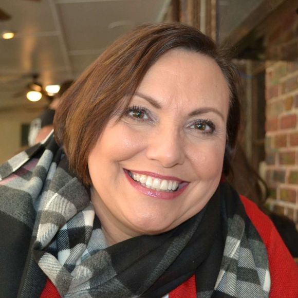 Profile Picture of Margaret Welch (@margaretmwelch) on Poshmark