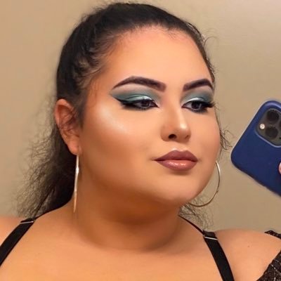 Profile Picture of Alyssa (@LyssaLove0201) on Twitter