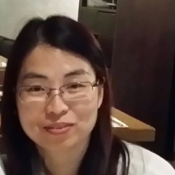 Profile Picture of Lam Lai lai (@odelia519) on Poshmark