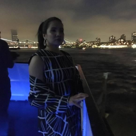 Profile Picture of Hazel Bayudan (@hbvanmeir) on Poshmark