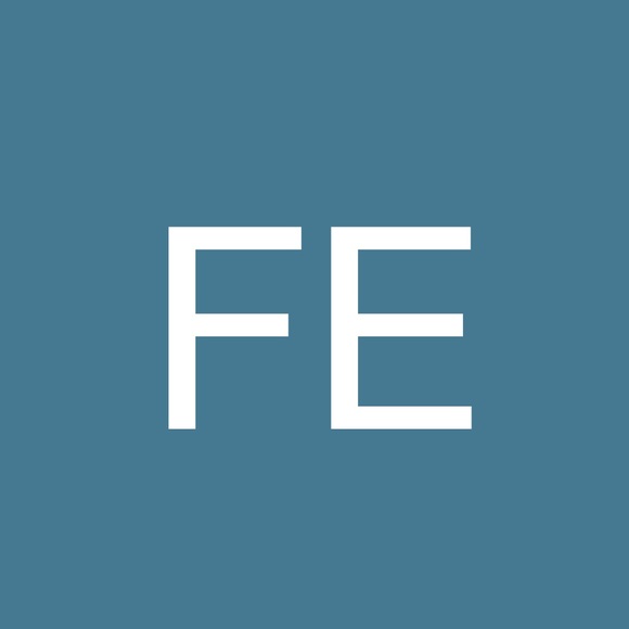 Profile Picture of Flo Evrard (@floevrard) on Poshmark