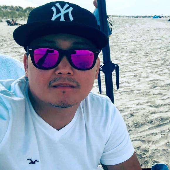 Profile Picture of Rj Caoili (@rjcaoili) on Poshmark