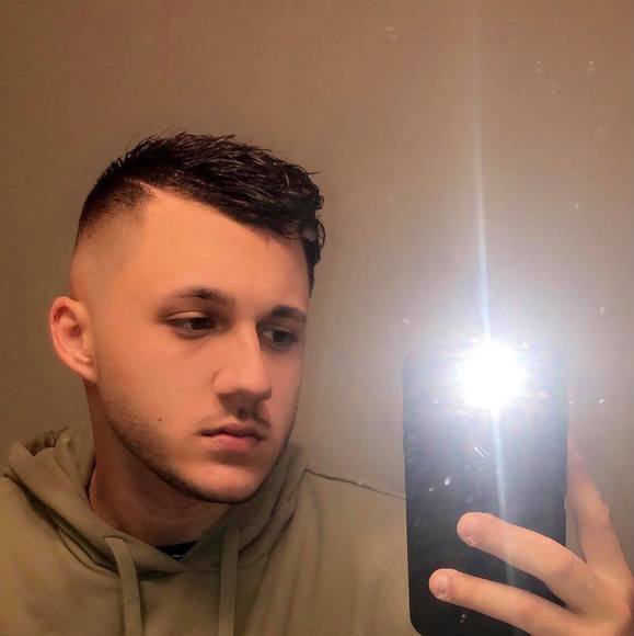 Profile Picture of Adam Ortiz (@hiii6895) on Poshmark