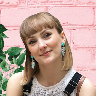 Profile Picture of Robyn (@beebcreative) on Twitter