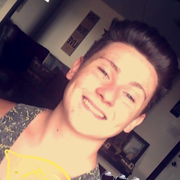 Profile Picture of David Brents (@davidbrents) on Poshmark